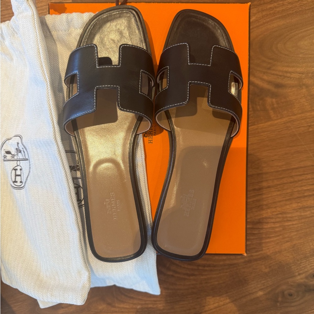 HERMES NEW WOMENS SIZE 42 sandals